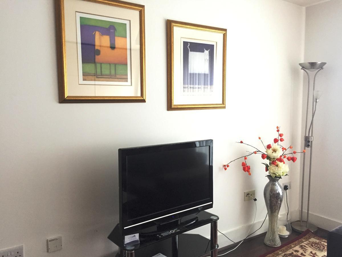 Linx Apartments Skyline Plaza باسينغستوك المظهر الخارجي الصورة