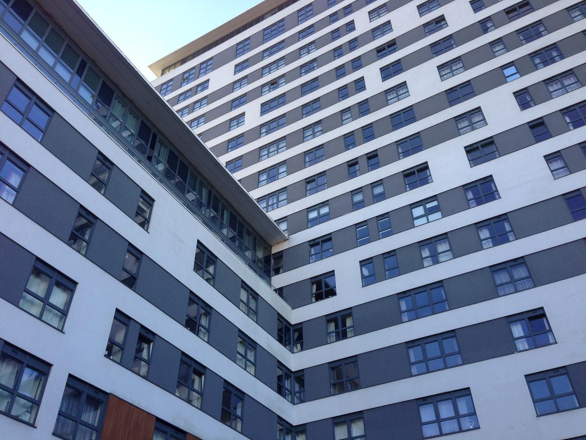 Linx Apartments Skyline Plaza باسينغستوك المظهر الخارجي الصورة