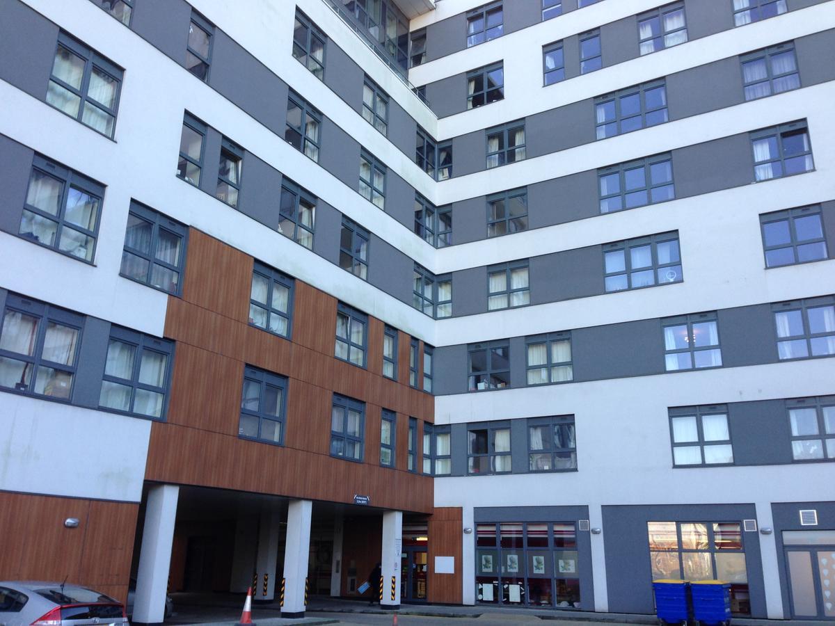 Linx Apartments Skyline Plaza باسينغستوك المظهر الخارجي الصورة